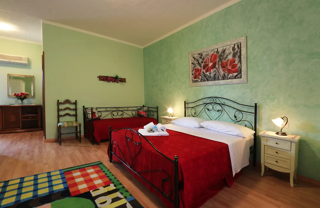 Bed&Breakfast La Villa-1