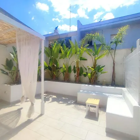 B&B Suites Via del Mare-2